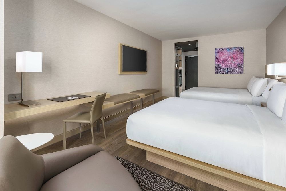 Room, 2 Queen Beds, Non Smoking, City View