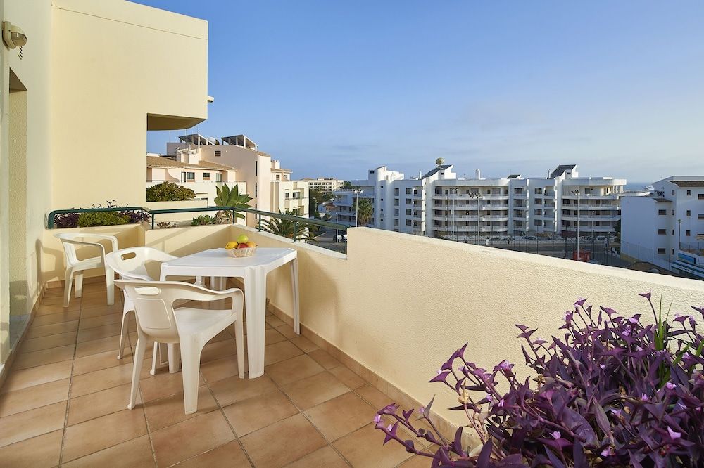 Oceanus Aparthotel Superior Apartment, 1 Bedroom, Balcony 8