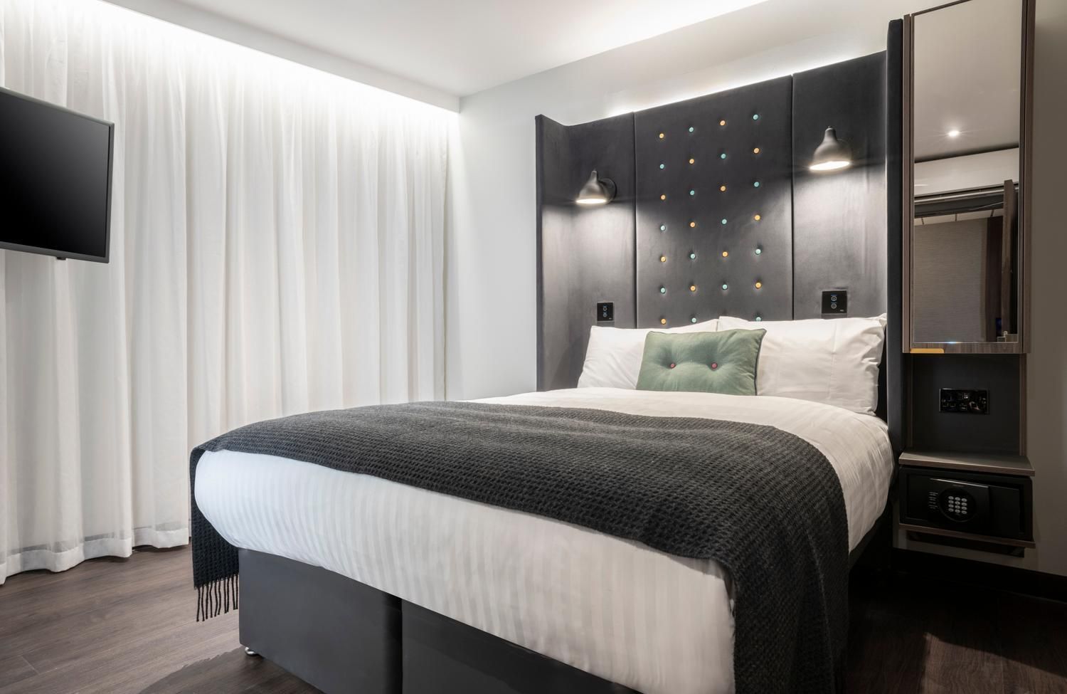 Point A Hotel Edinburgh Haymarket Cosy Double without Window