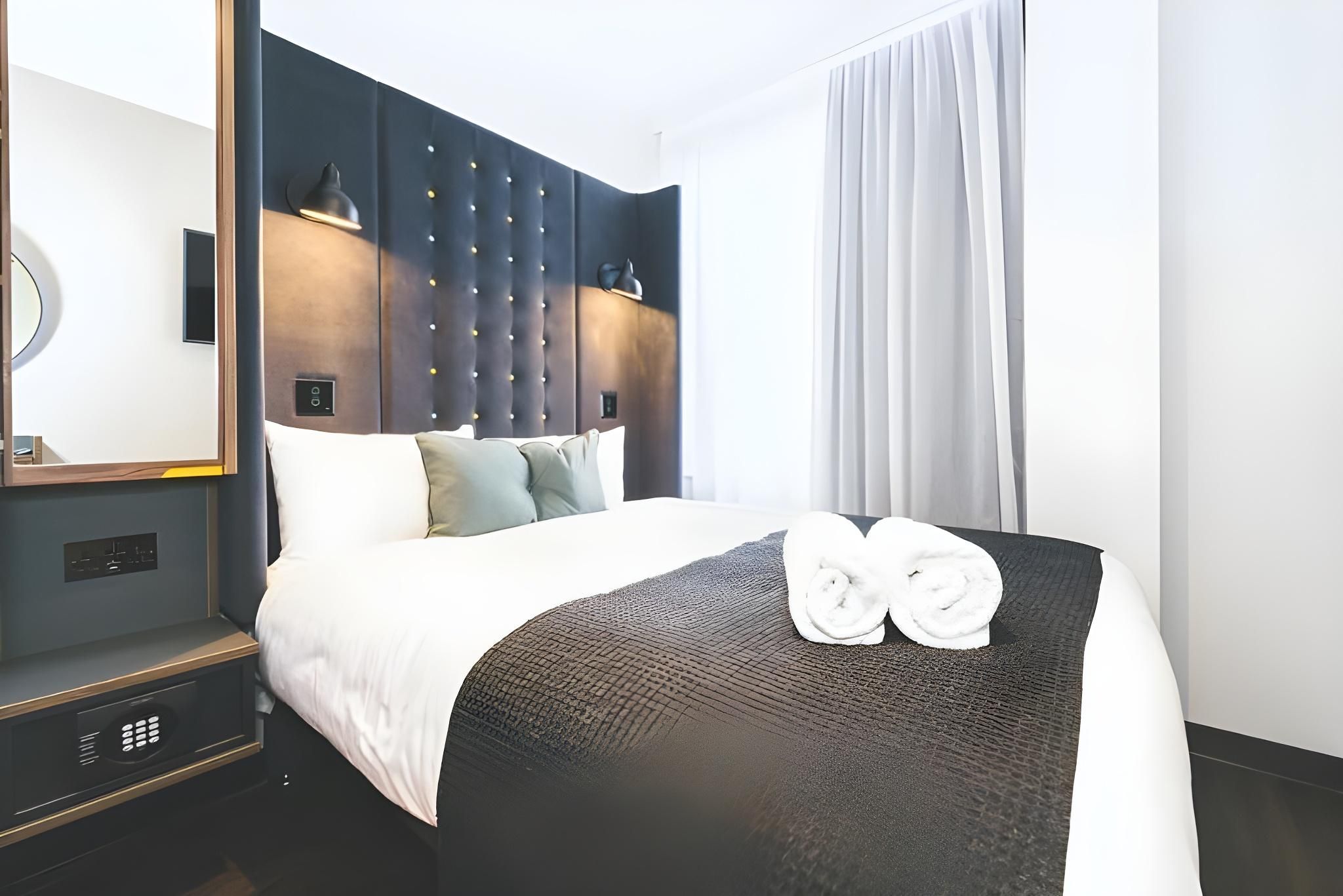 Point A Hotel Edinburgh Haymarket Cosy Double without Window 2