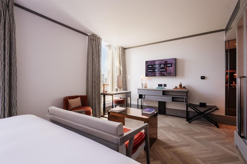 Superior Room, 1 King Bed