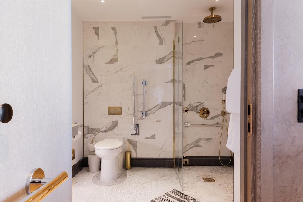 Hart Shoreditch Hotel London, Curio Collection by Hilton Room, 1 Queen Bed, Accessible 10