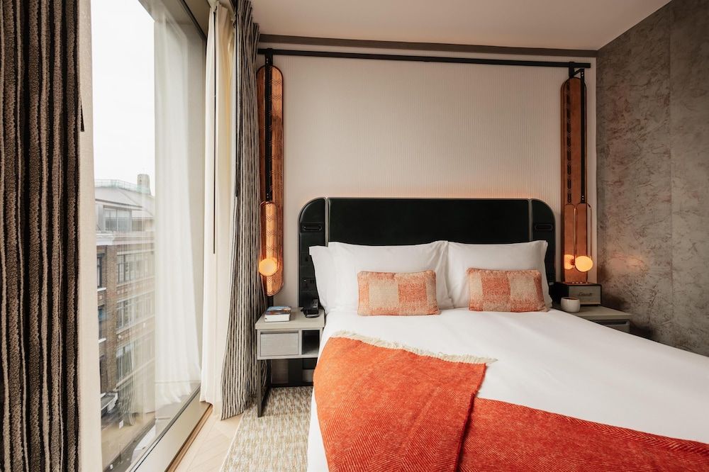 Hart Shoreditch Hotel London, Curio Collection by Hilton Room, 1 Queen Bed 2