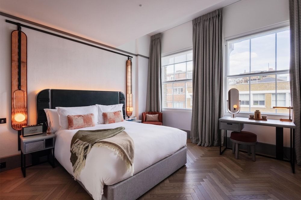 Hart Shoreditch Hotel London, Curio Collection by Hilton Room, 1 Queen Bed, Accessible 2