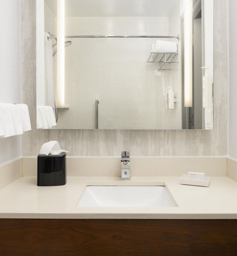 Hilton Garden Inn New York/Midtown Park Ave Room, 2 Double Beds 100