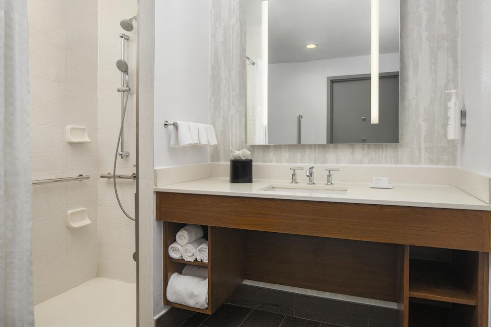 Hilton Garden Inn New York/Midtown Park Ave Room, 2 Double Beds 63