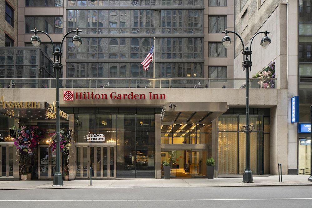 undefined Hilton Garden Inn New York/Midtown Park Ave 4