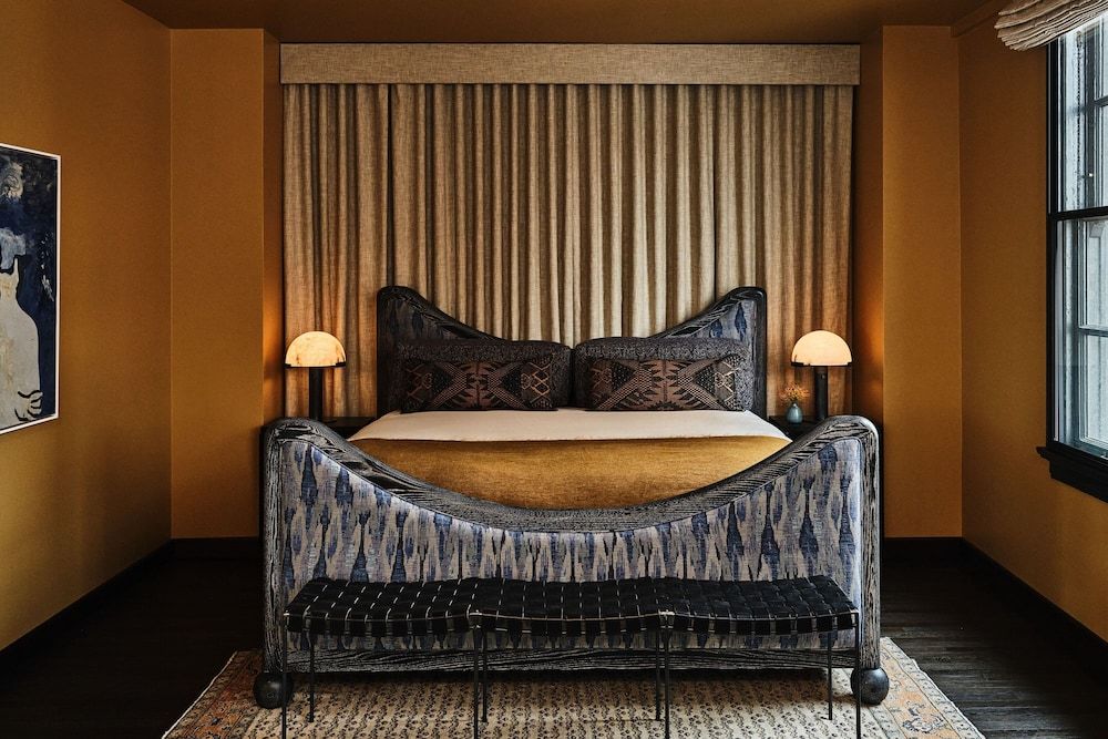 Suite, 1 King Bed (Proper Pool)
