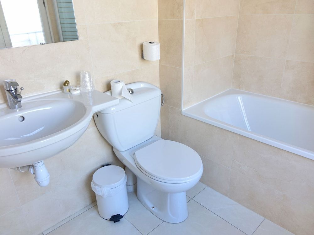 Hotel Touring Twin Room 3