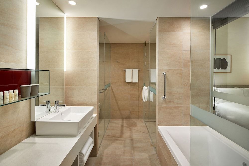 Shilla Stay Samsung COEX Center Deluxe Twin Room, Village View (Room with no view) 3