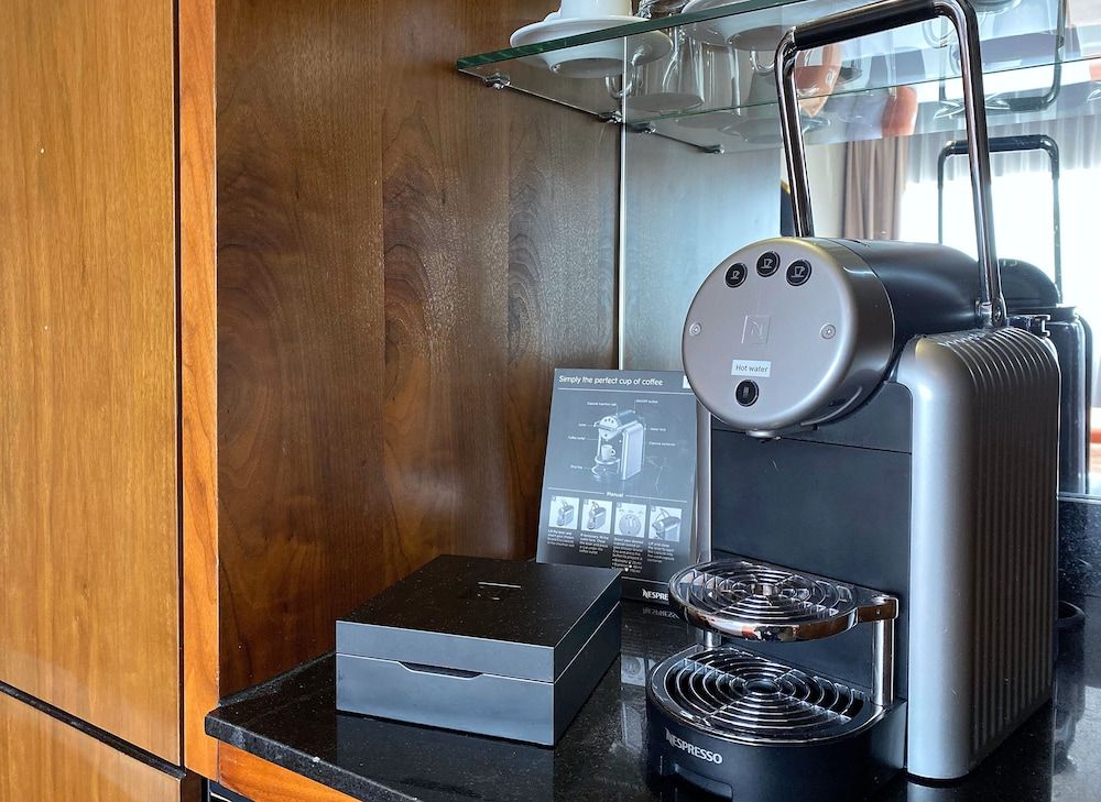 undefined Xo Hotels Park West 10