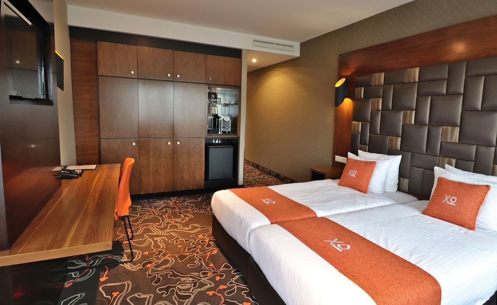 Xo Hotels Park West Standard Room, 2 Twin Beds