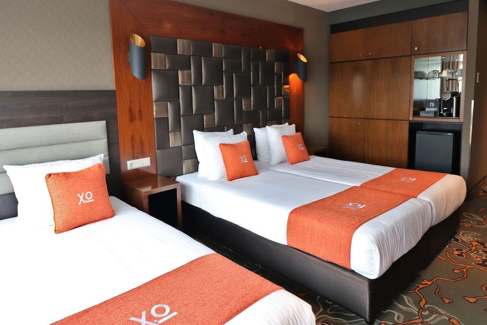 undefined Xo Hotels Park West 8