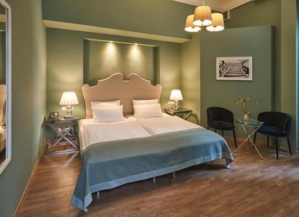 undefined Hotel Monopol