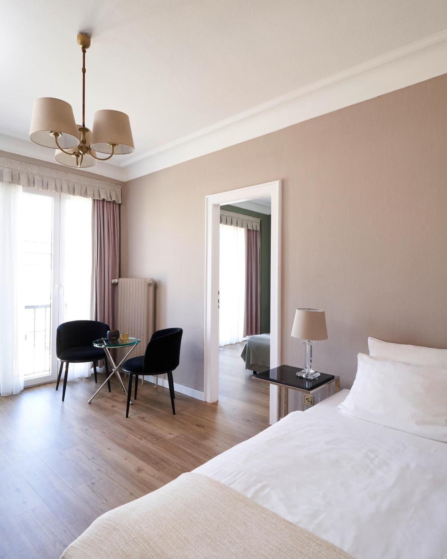 undefined Hotel Monopol 7
