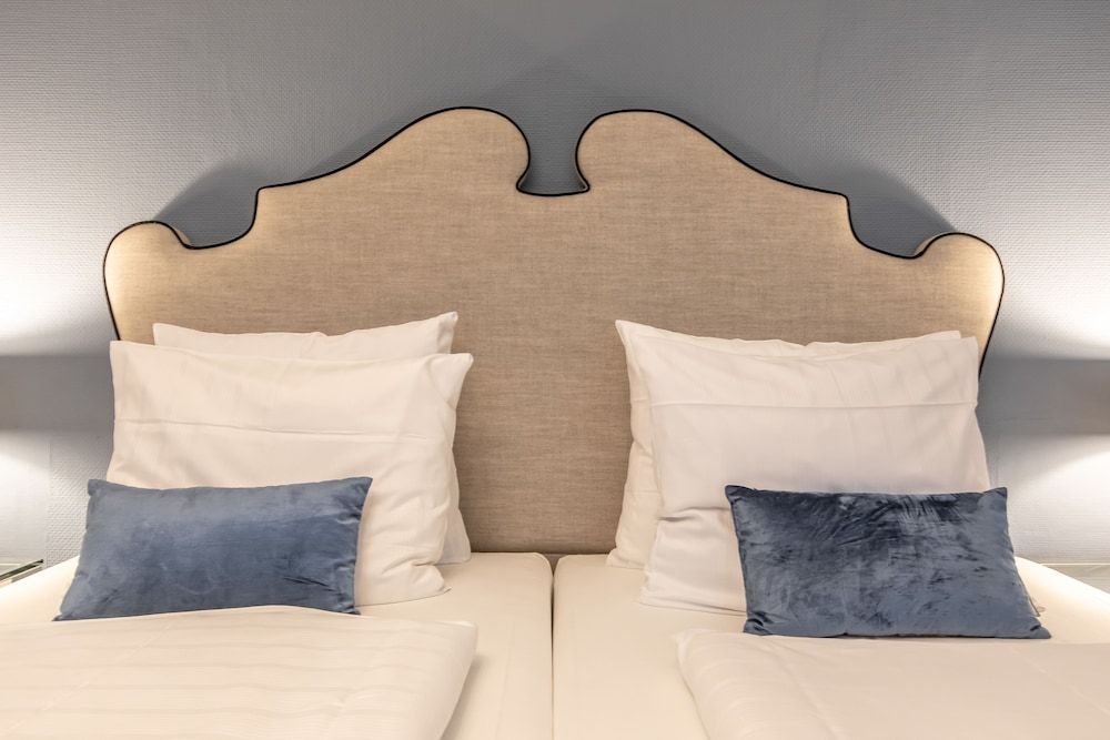 Hotel Monopol Standard Double or Twin Room 10