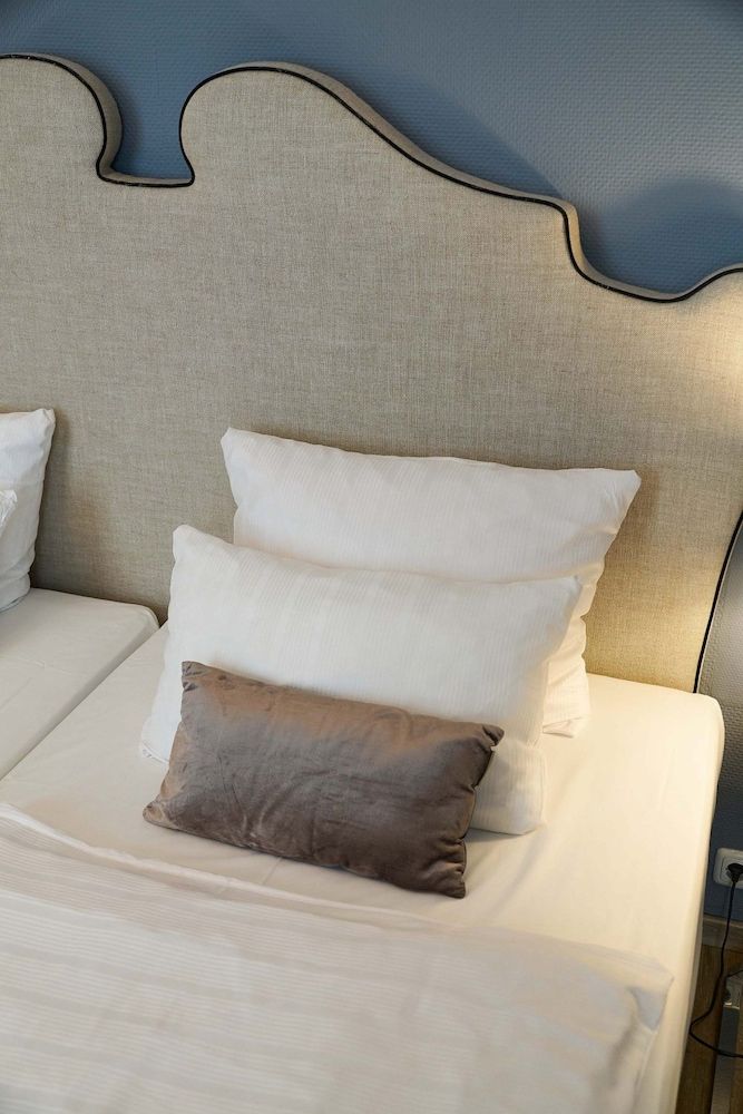 Hotel Monopol Standard Double or Twin Room 11