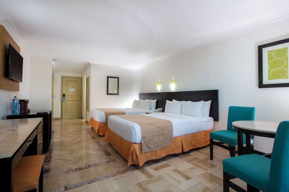 Krystal Cancun All Inclusive Standard Double Room, 2 Double Beds, City View