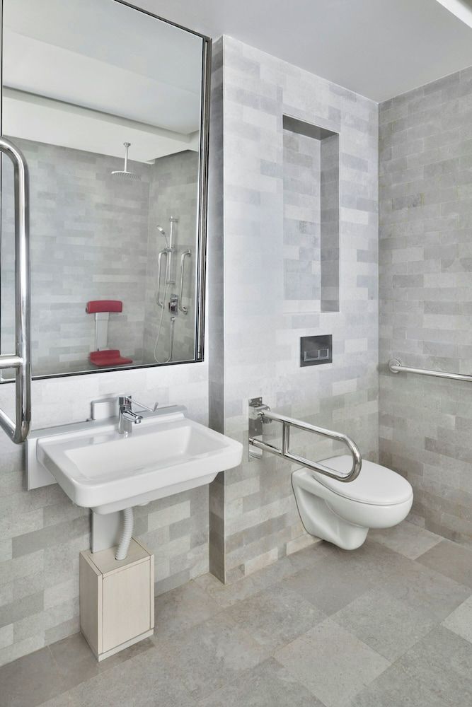 Kathmandu Marriott Hotel Deluxe Room, 1 King Bed, Mountain View 6