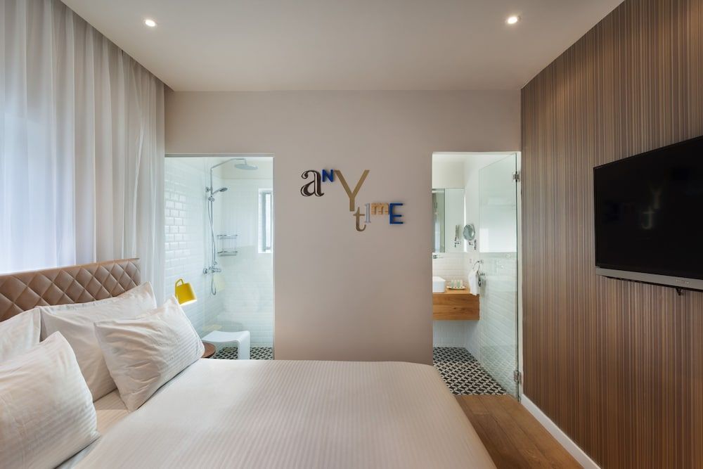 Jacob Shenkin Hotel Classic Double or Twin Room