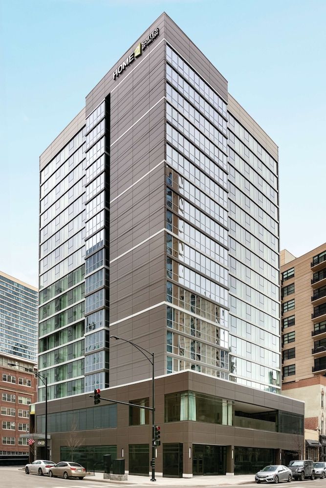 undefined Home2 Suites by Hilton Chicago River North 3