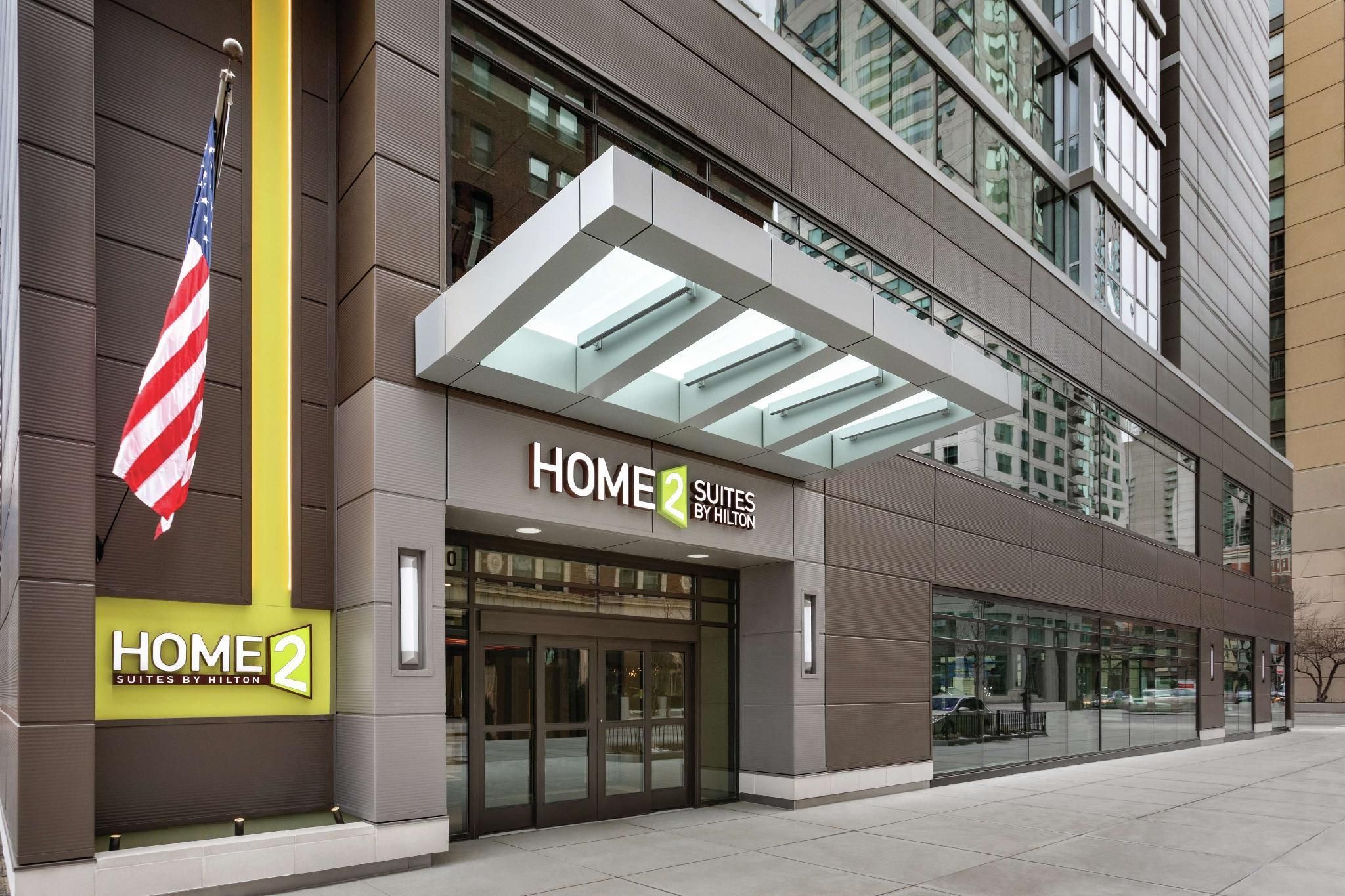 undefined Home2 Suites by Hilton Chicago River North 4