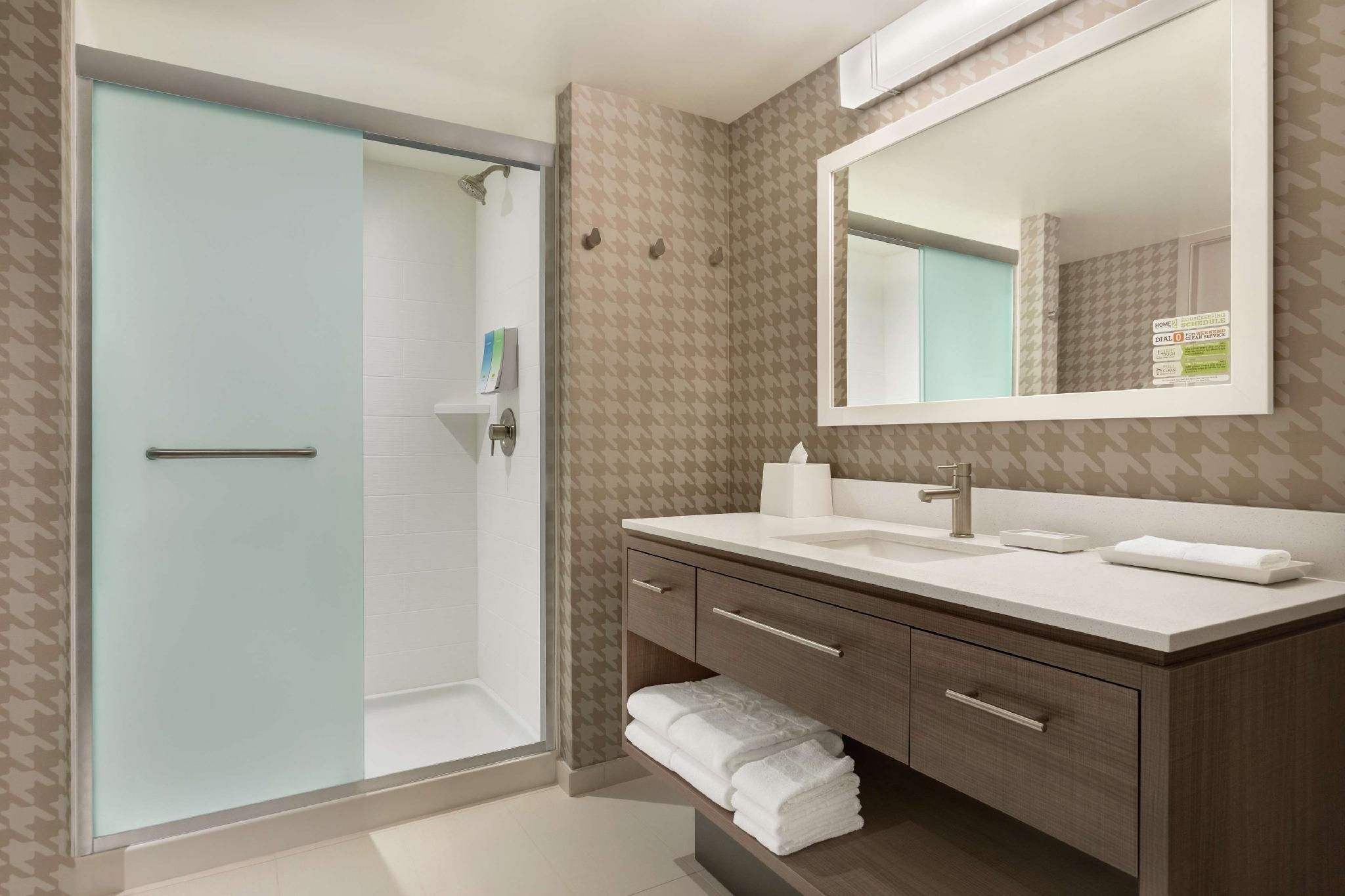 undefined Home2 Suites by Hilton Chicago River North 7