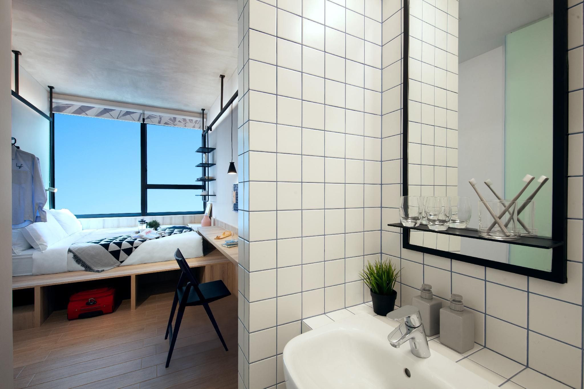 All Together (6 Bedroom Duplex)