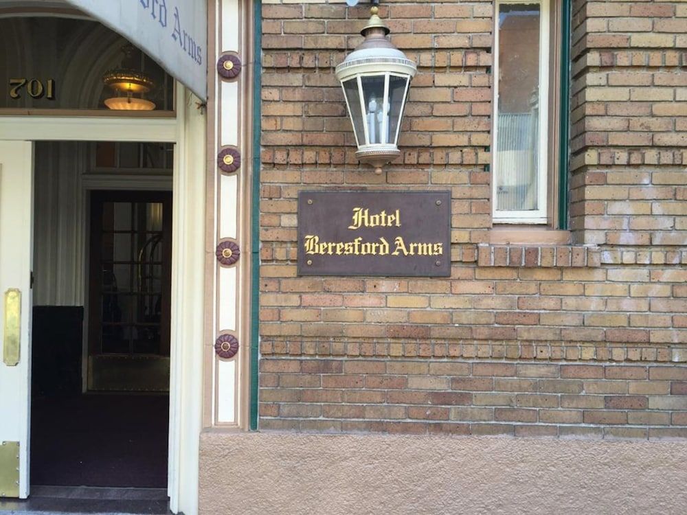 undefined Beresford Arms Hotel 3