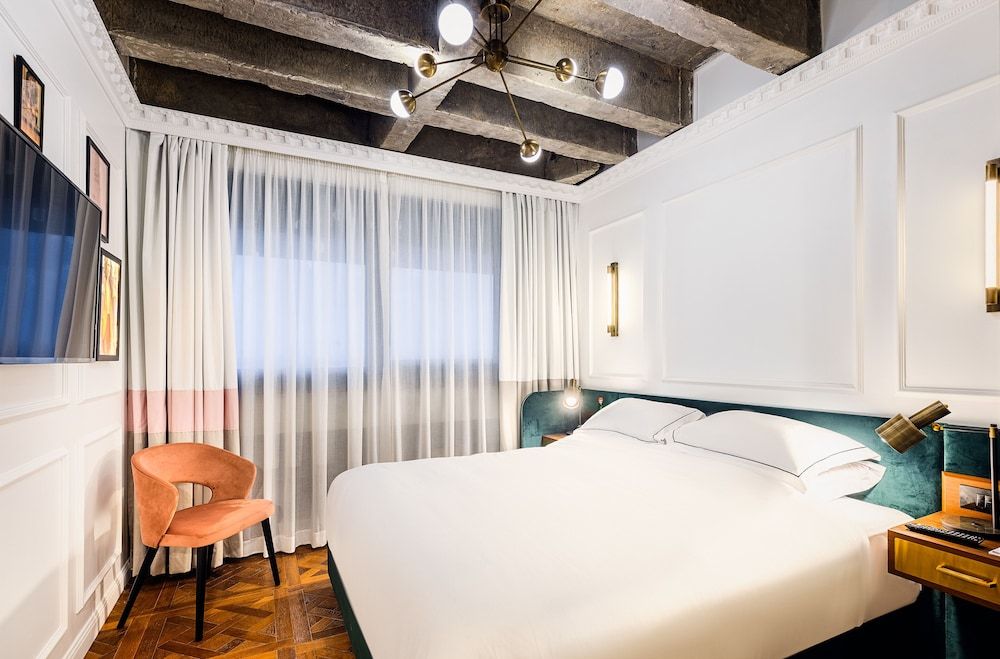 undefined Brown BoBo, a member of Brown Hotels 2