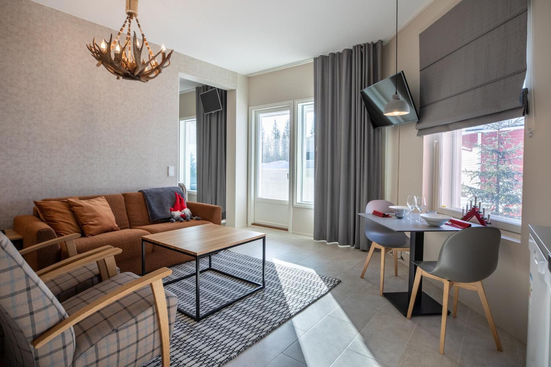 Deluxe Suite with Sauna