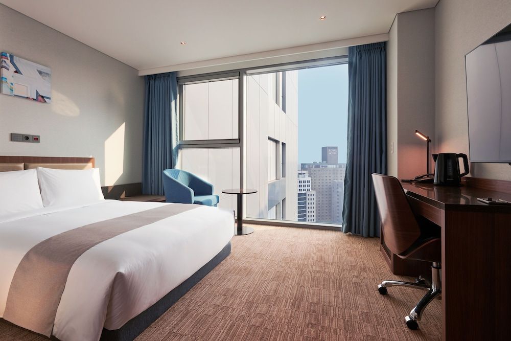 undefined Stanford Hotel Myeongdong 4