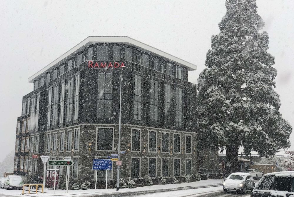 undefined Ramada by Wyndham Queenstown Central 9