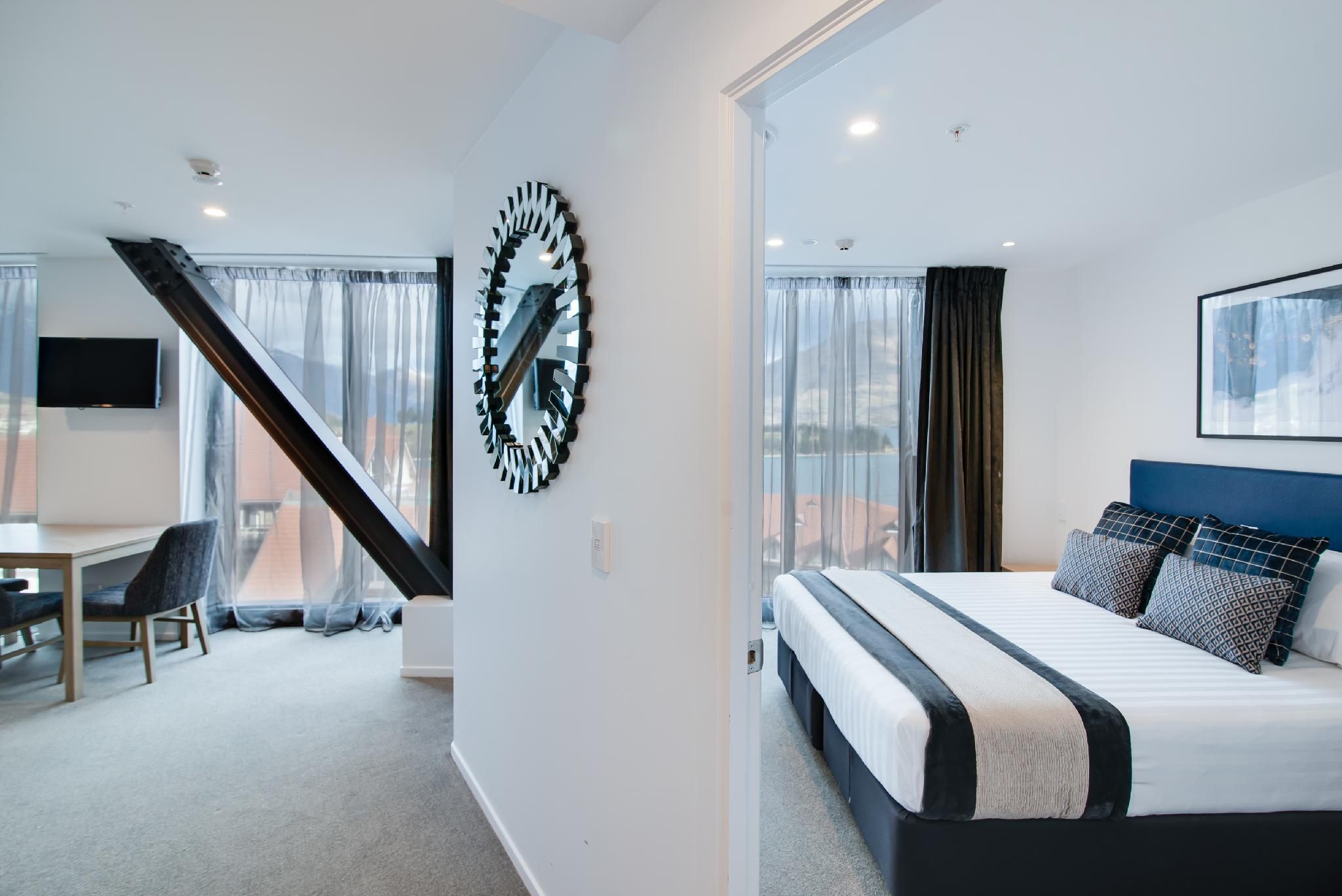 2-bedroom apartment, lake view