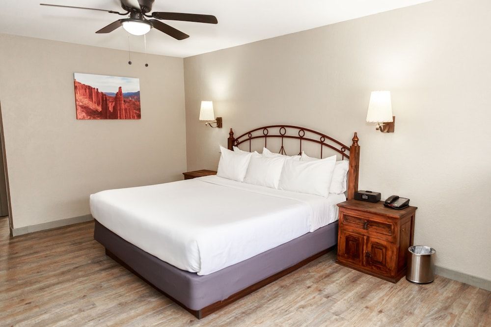 undefined Aarchway Inn 10