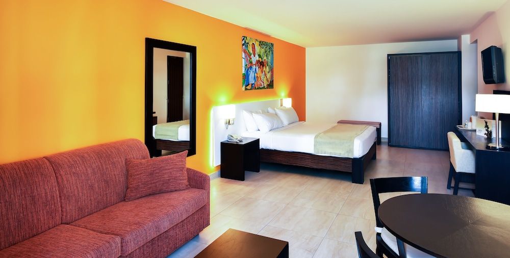 Hommage Hotel & Residences Standard Suite, 1 King Bed (Superior King) 4