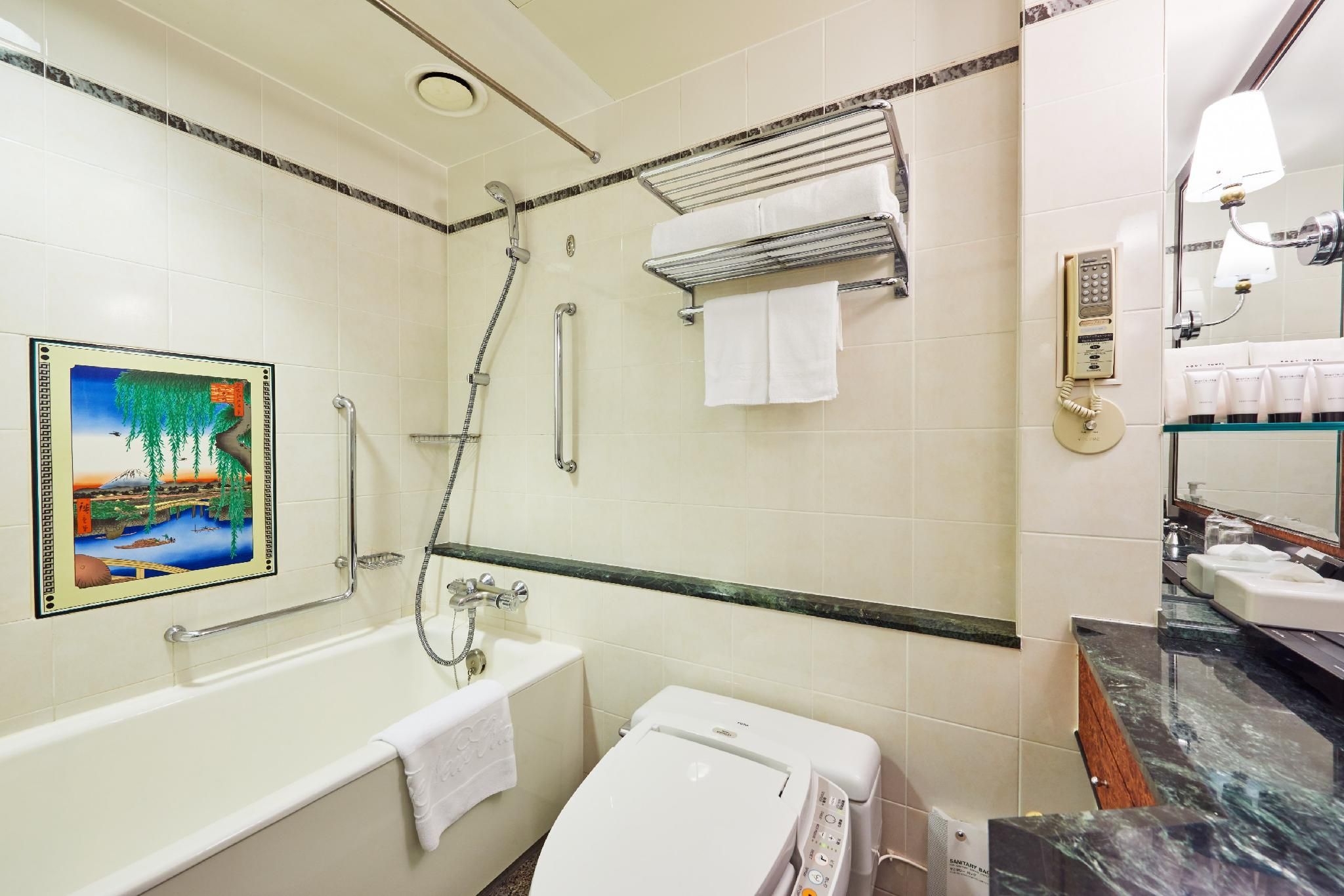 Garden Tower Standard Twin Room - Smoking