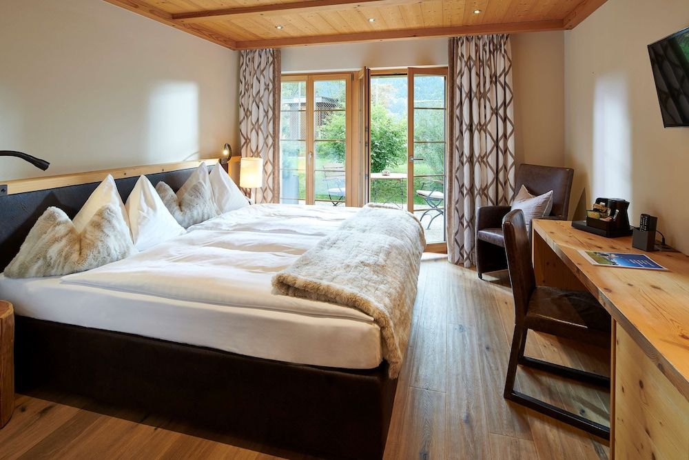 Aspen alpin lifestyle hotel Grindelwald Classic Room, 1 King Bed (Alpin) 3