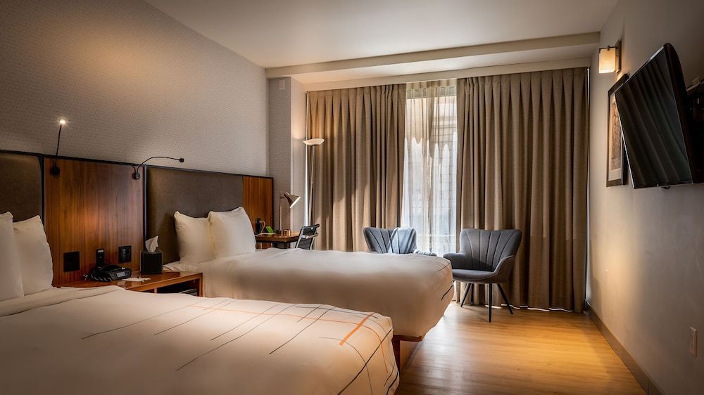 La Quinta Inn & Suites by Wyndham Times Square South Room, 2 Queen Beds, Accessible, Non Smoking (Mobility) 2