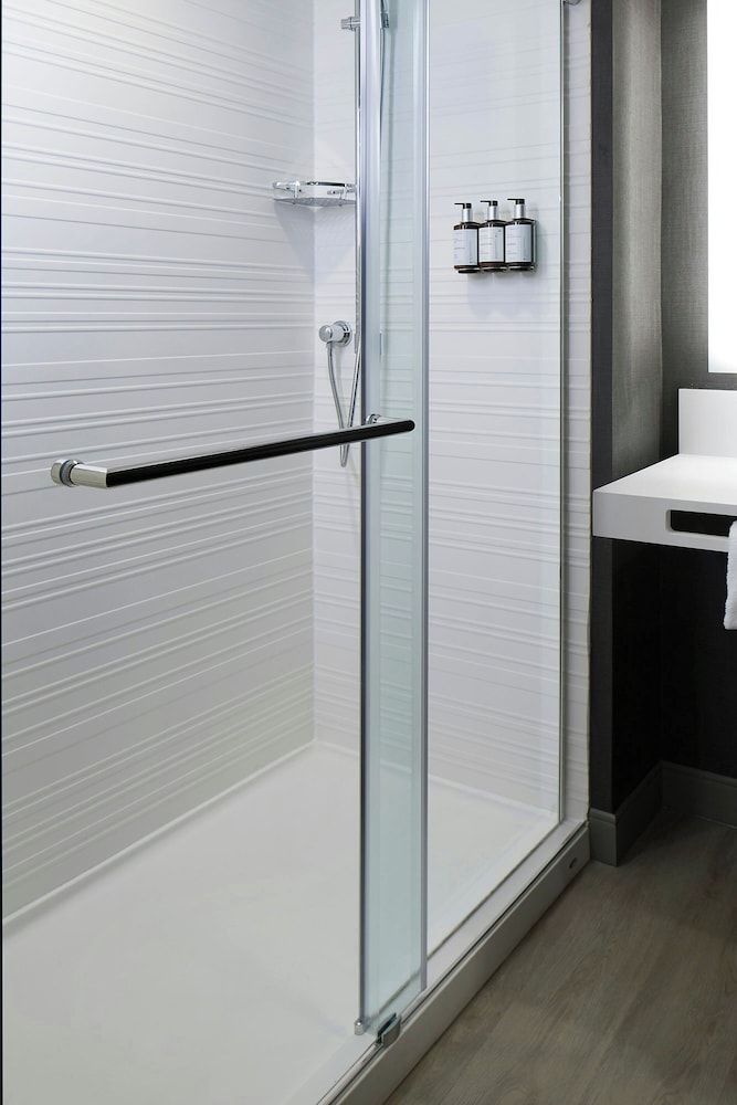 AC Hotel Miami Wynwood Room, 1 King Bed with Sofa bed, Non Smoking 4