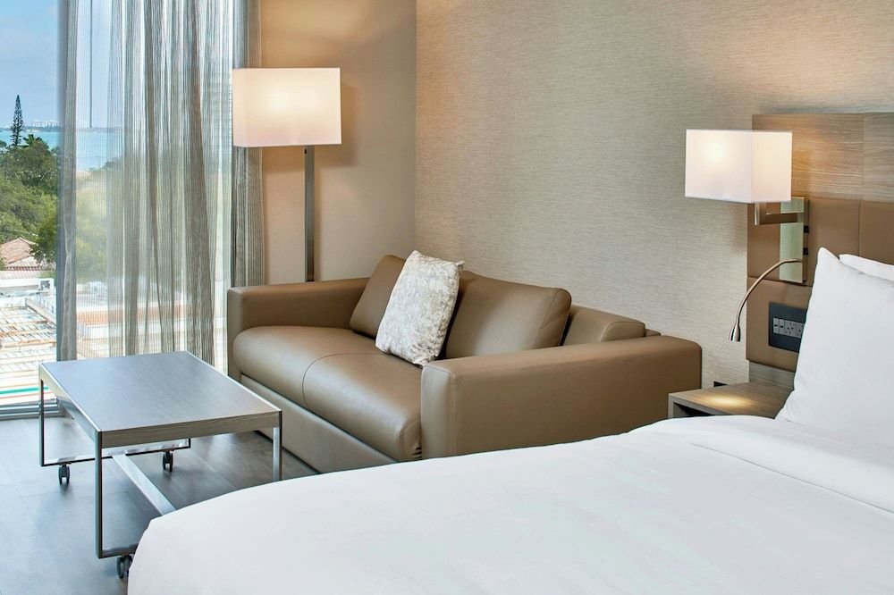 AC Hotel Miami Wynwood Room, 1 King Bed with Sofa bed, Non Smoking