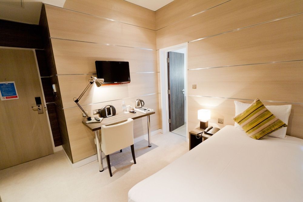 undefined The Wesley Euston 2