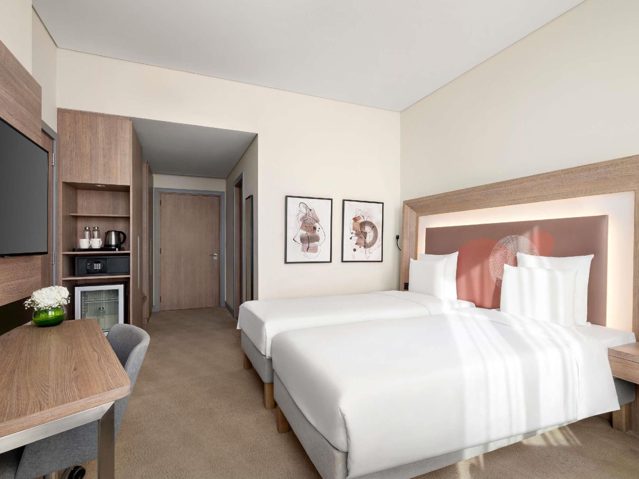 undefined Novotel Bur Dubai 10