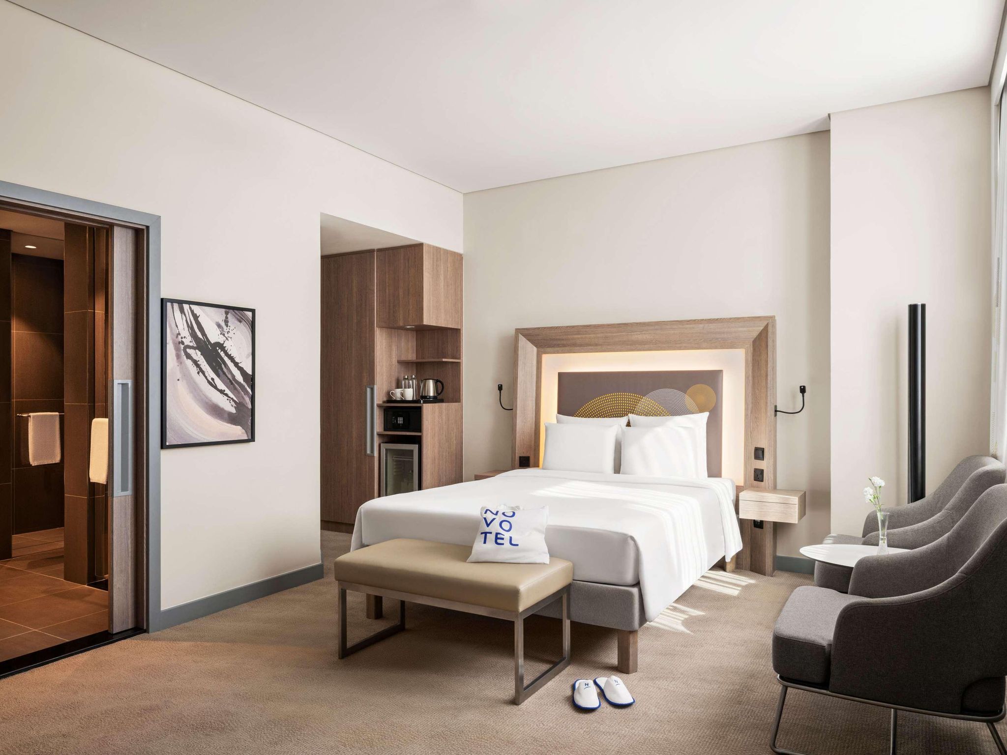 undefined Novotel Bur Dubai 4