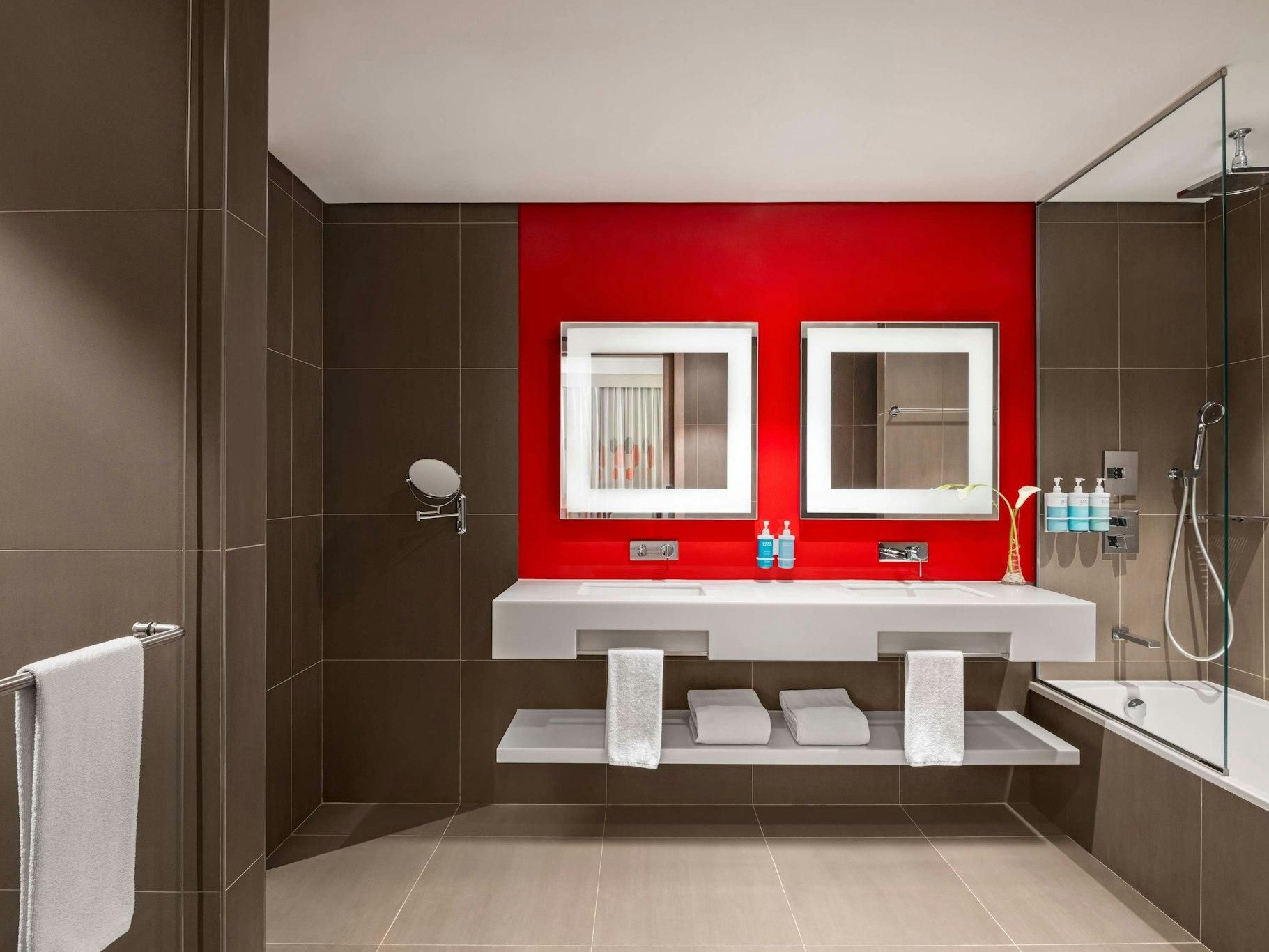 undefined Novotel Bur Dubai 5