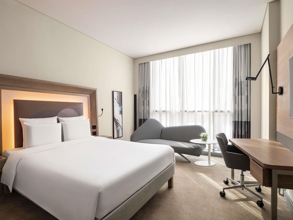 Novotel Bur Dubai Superior Double Room, 1 Double Bed with Sofa bed 2