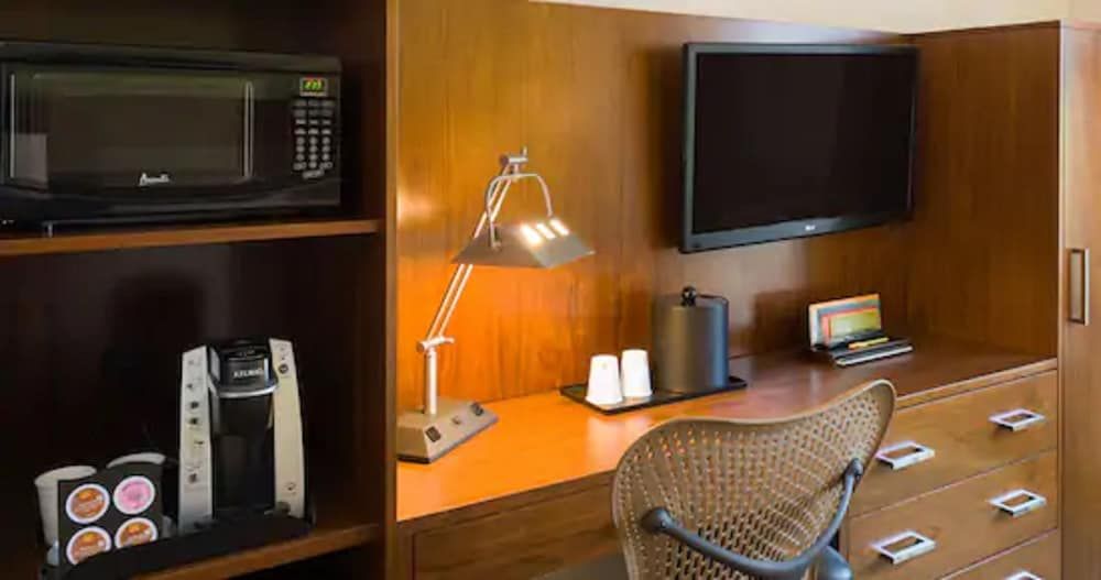 Hilton Garden Inn New York/Manhattan-Midtown East Room, 2 Queen Beds, Non Smoking 16