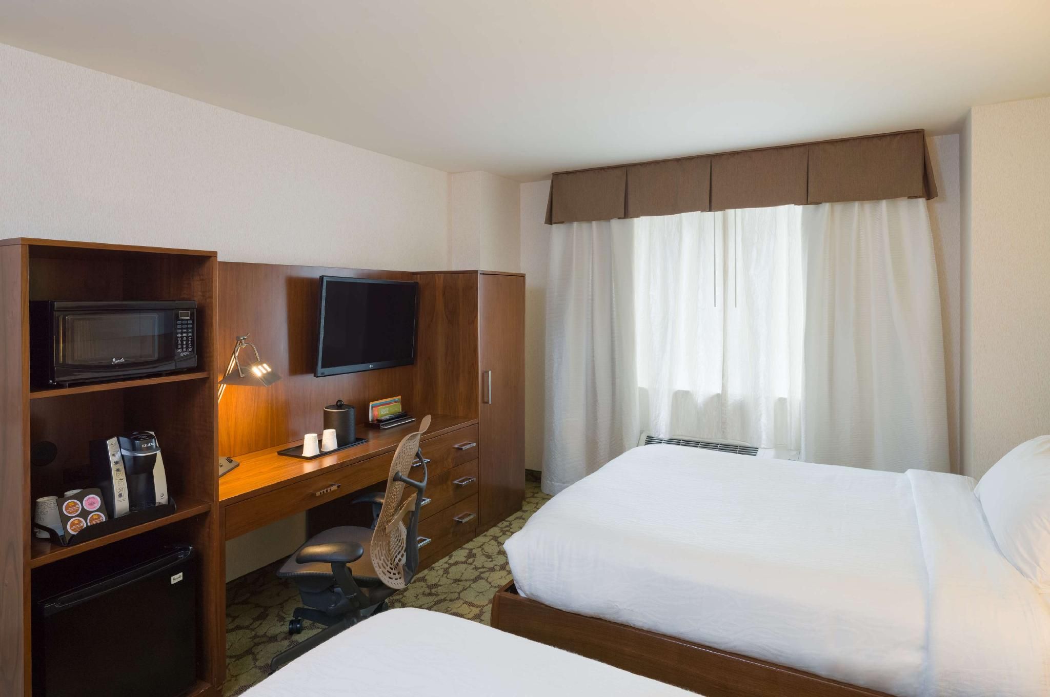 2 Queen Beds Premium Level