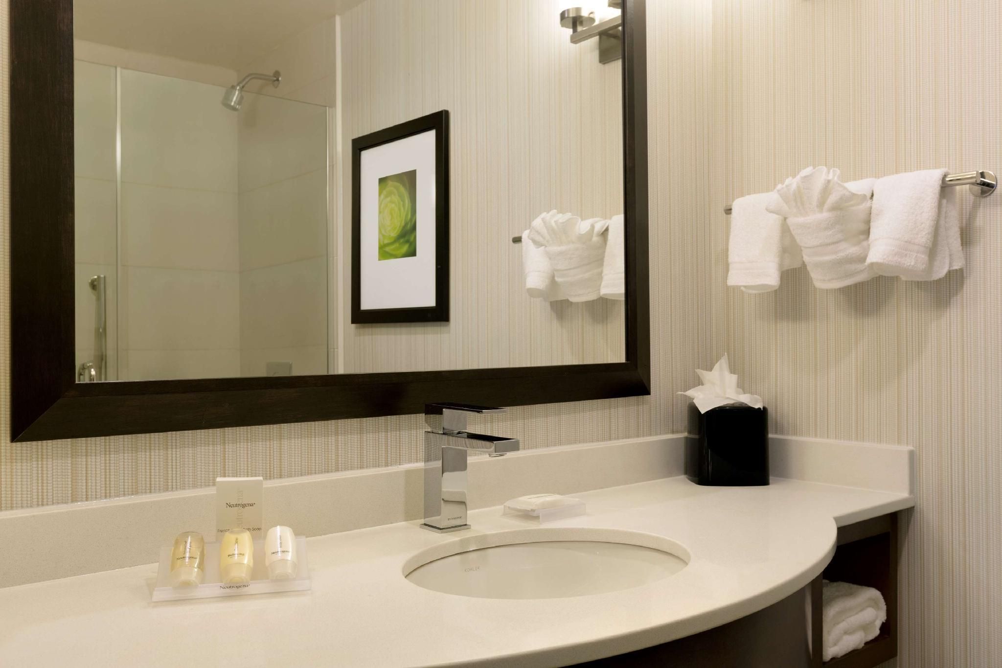 undefined Hilton Garden Inn New York/Manhattan-Midtown East 8