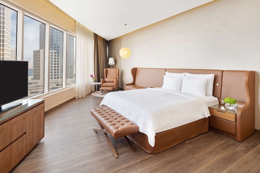 Radisson Blu Hotel, Dubai Canal View Standard Room 2